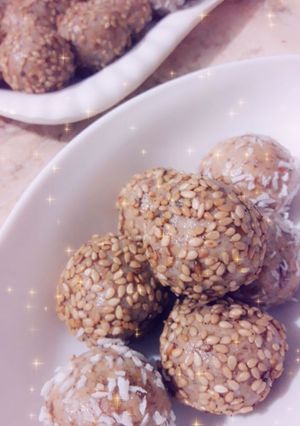 صورة لوصفة كرات حلاوة الطحينية 😋