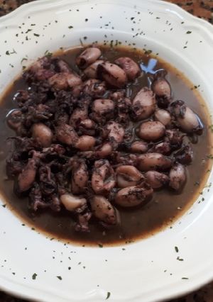 Una foto de Puntillas de chipirones al ajillo