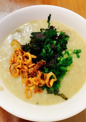 Hình của món Cháo hàu đỗ xanh.