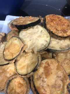 Una foto de Berenjenas fritas