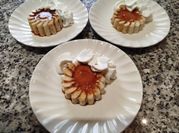Una foto de panna cotta al caramelo