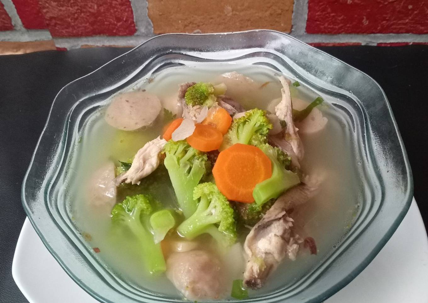 Sop 3B (Brokoli Bakso Balungan)