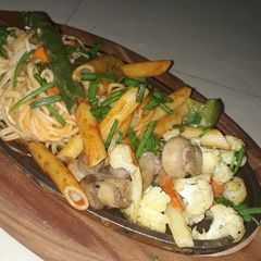 A picture of Italian veg sizzler.