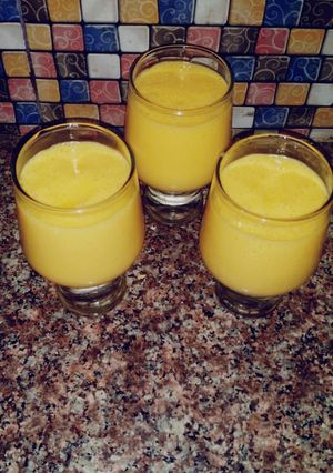 A picture of Mango milk shake.