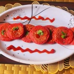 A picture of Beetroot mini uttapam.