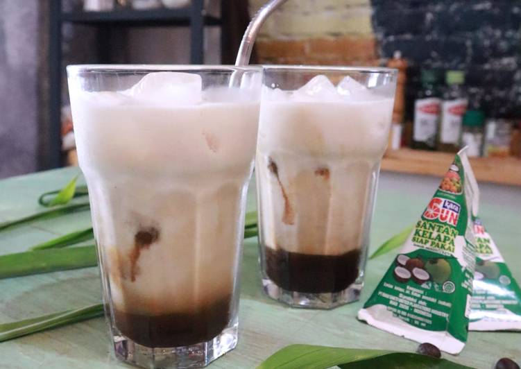 Cara Gampang Membuat Ice Coffee Santan || Es Kopi Rempah 🍹, Enak