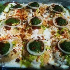 A picture of Dahi Barray/Bhallay😍😋.