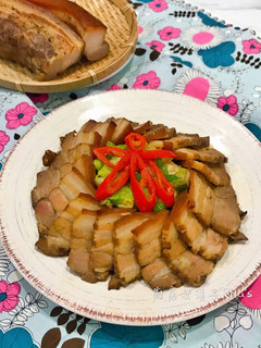 煙燻鹹豬肉炒高麗菜 的食譜成品照片