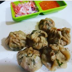 A picture of Veg Cheese Momo.