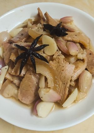 Hình của món Ba chỉ ngâm nước mắm.