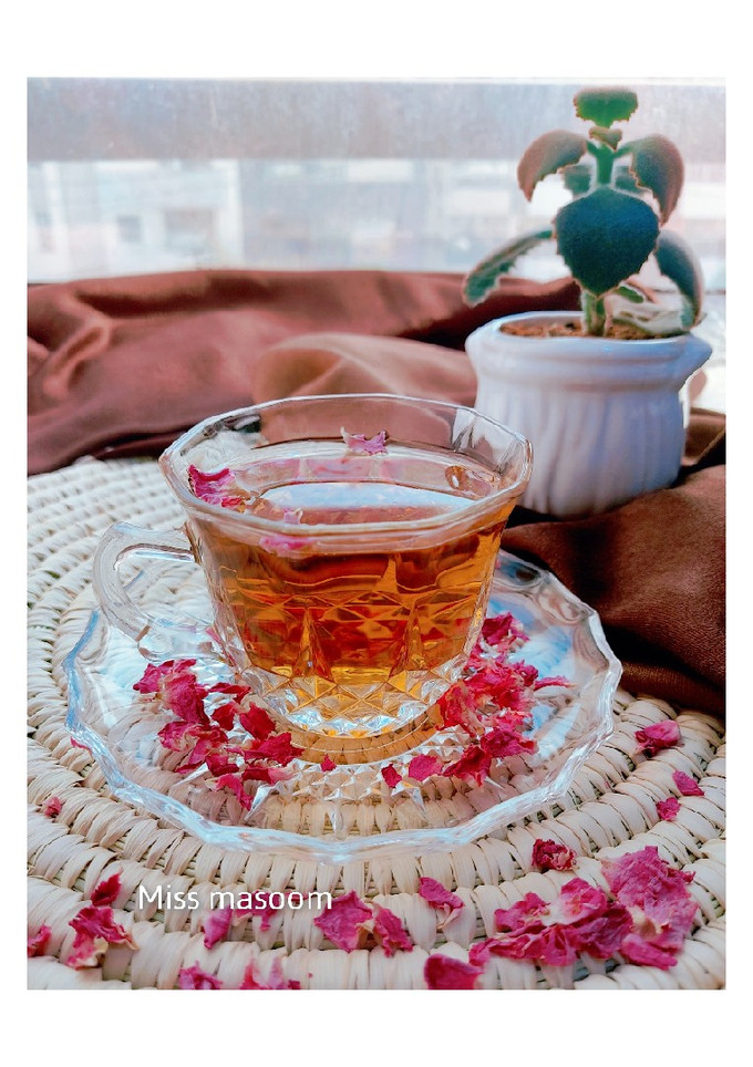 عکسی از دستور دمنوش گل محمدی