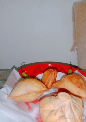 દાળ સમોસા (Dal Samosa Recipe In Gujarati) રેસીપી મુખ્ય ફોટો