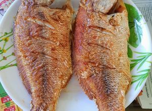 Hình của món Cá hồng biển chiên.