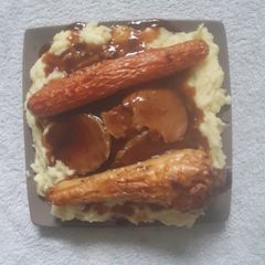 A picture of Beef Roast with mash.