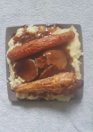 A picture of Beef Roast with mash.