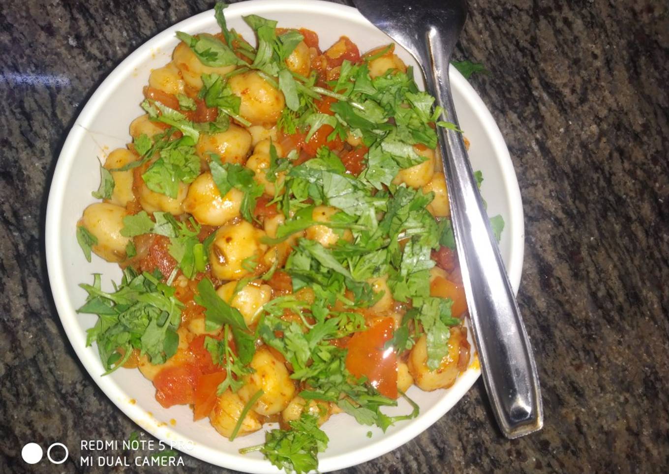 Instant chana masala chaat