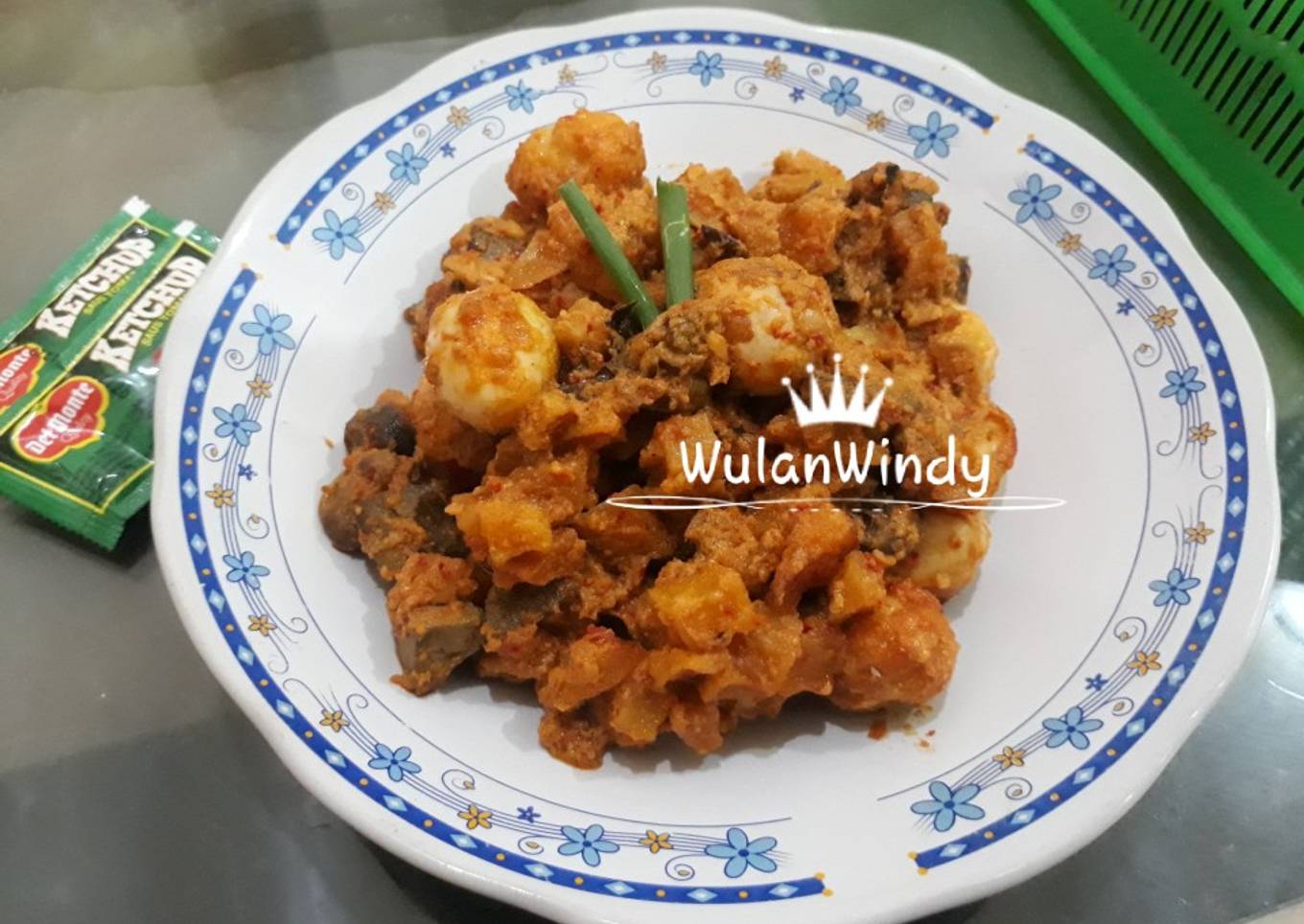 Sambel goreng jawa hati kentang dan telur puyuh