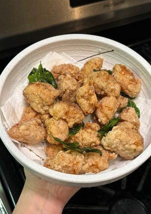 A picture of Easy Taiwanese Popcorn Chicken.
