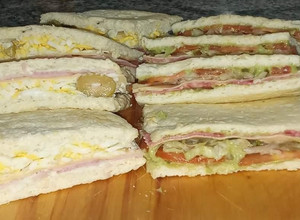 Una foto de (KETO) Sándwiches DE MIGA