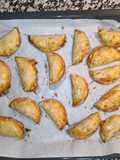 Empanadillas de tomate, atún y huevo