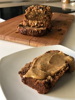 Φωτογραφία της συνταγής Banana Bread με πάστα χουρμά