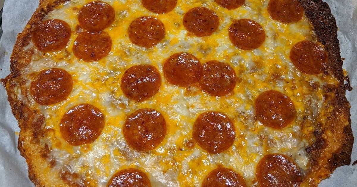 Keto Pepperoni Pizza Recipe by CookingWithCuda Cookpad