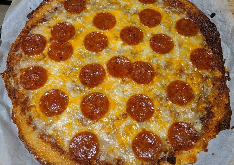 Recipe: Appetizing Keto Pepperoni Pizza