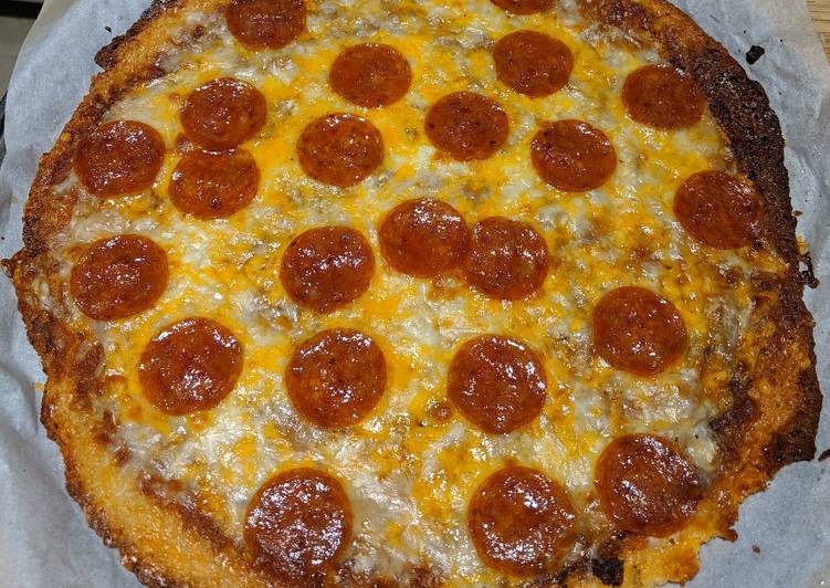 How to Make Any-night-of-the-week Keto Pepperoni Pizza