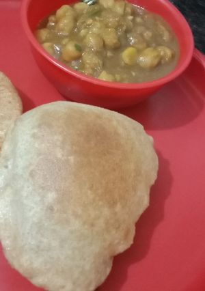 Wheat Bhatura with chole रेसिपी मुख्य फोटो
