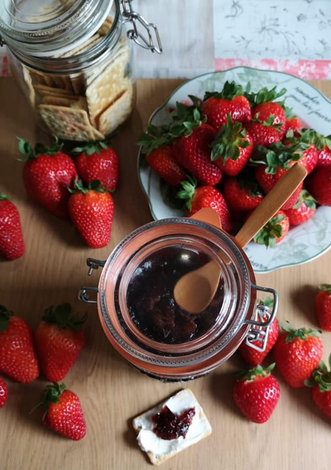 Una foto de Mermelada de frutilla/fresa