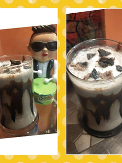 A picture of Oreo Milkshake 😍.