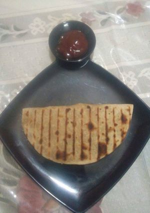 पनीर चीज़ पराठा (Paneer cheese paratha recipe in hindi) रेसिपी मुख्य फोटो