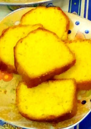 A picture of Vanilla pound cake.