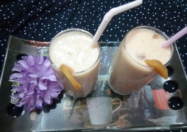 Steps to Prepare Chikoo Milkshake