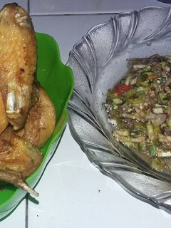 Foto resep Ayam goreng sambal matah