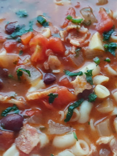 Una foto de Sopa de Otoñal de Judías y Pasta