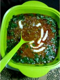 मशरुम मटर इन ग्रेवी (Mushroom matar in gravy recipe in hindi) रेसिपी मुख्य फोटो