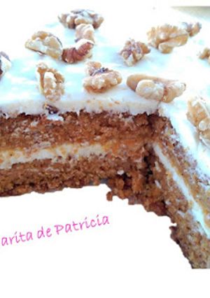 Foto principal de Tarta de Carrot Cake con frosting de naranja