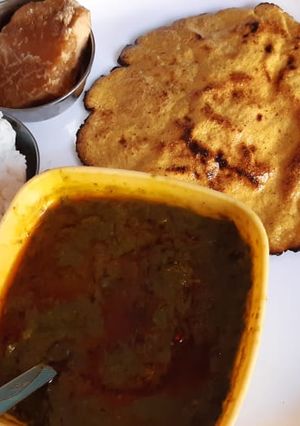 A picture of Sarso ka saag makka ki roti.