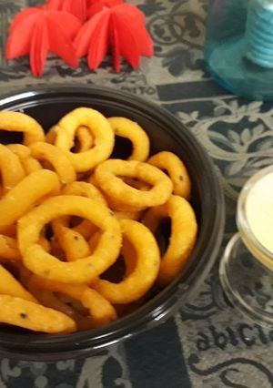 सूजी के रिंग (Suji ke ring recipe in hindi) रेसिपी मुख्य फोटो