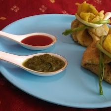 A picture of Moong dal potli.