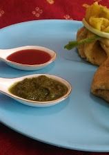 A picture of Moong dal potli.