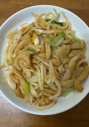 洋蔥炒甜不辣 的食譜成品照片