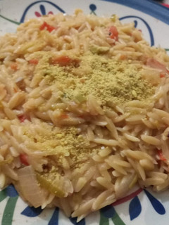 Una foto de ORZO vegano (otro)