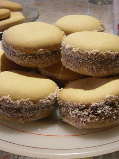 Una foto de Alfajorcitos de Maizena (sin gluten)