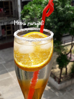 पैशन फ्रूट्स ड्रिंक रेसिपी मुख्य फोटो