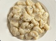 Una foto di cacio e pepe