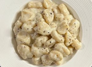 Foto di Gnocchi di ricotta cacio e pepe