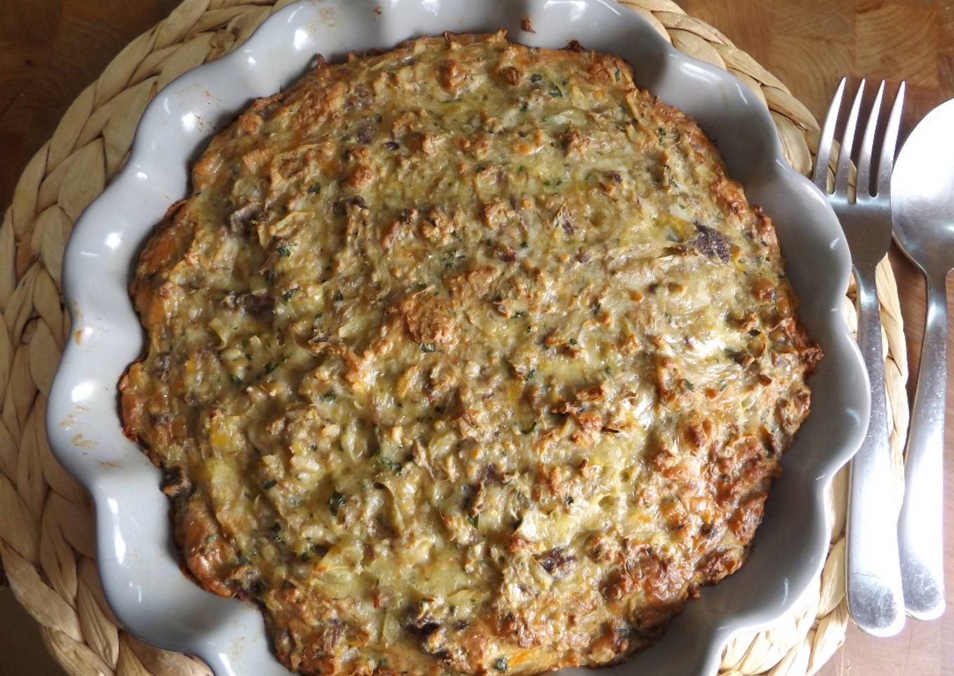 Pastel con carne de cocido