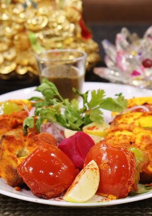 A picture of Achaari Paneer tikka.